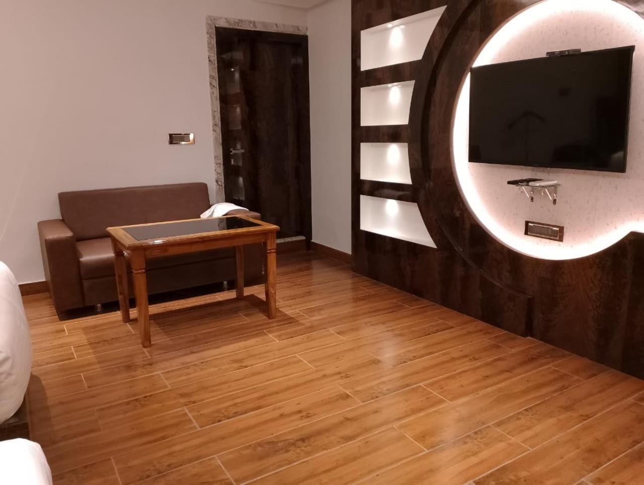 Hotel Suncity Palace Katihar Ngoại thất bức ảnh